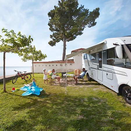 Camping Adria Ankaran - Pitches Ngoại thất bức ảnh