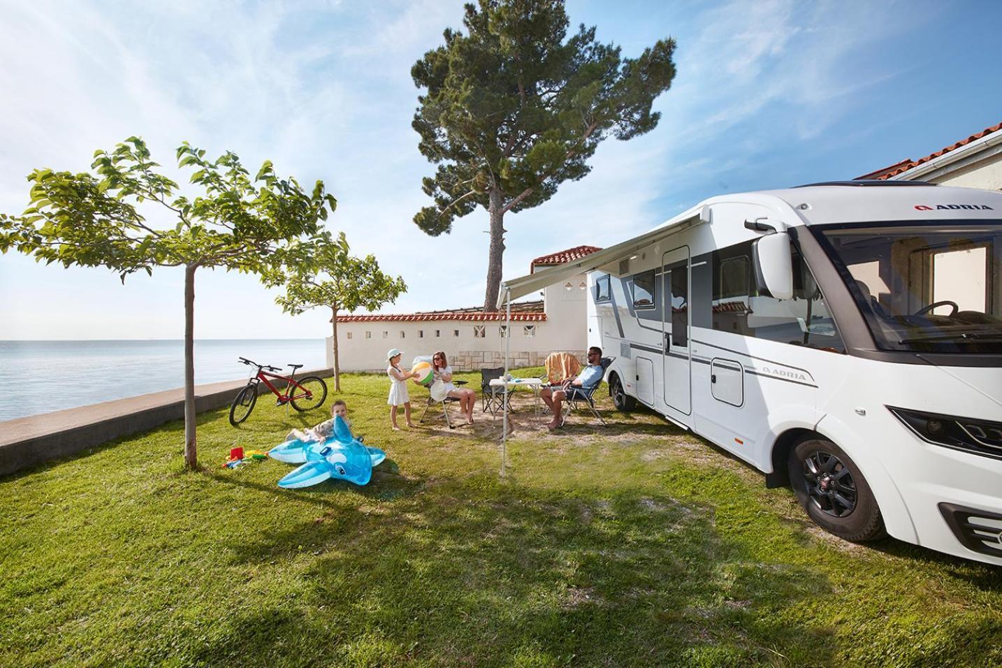 Camping Adria Ankaran - Pitches Ngoại thất bức ảnh
