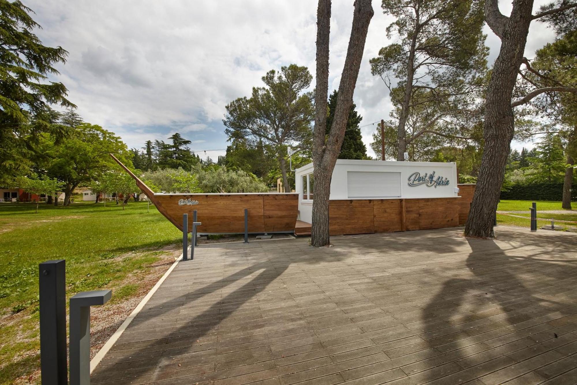 Camping Adria Ankaran - Pitches Ngoại thất bức ảnh