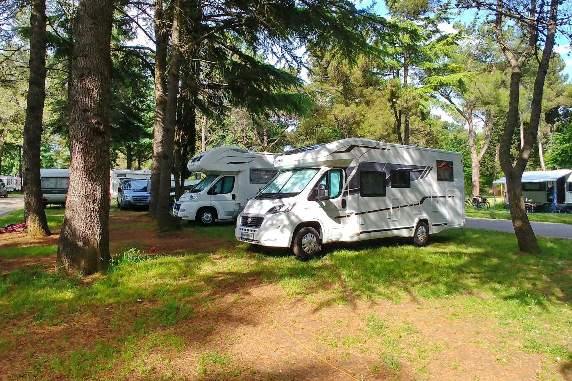 Camping Adria Ankaran - Pitches Ngoại thất bức ảnh
