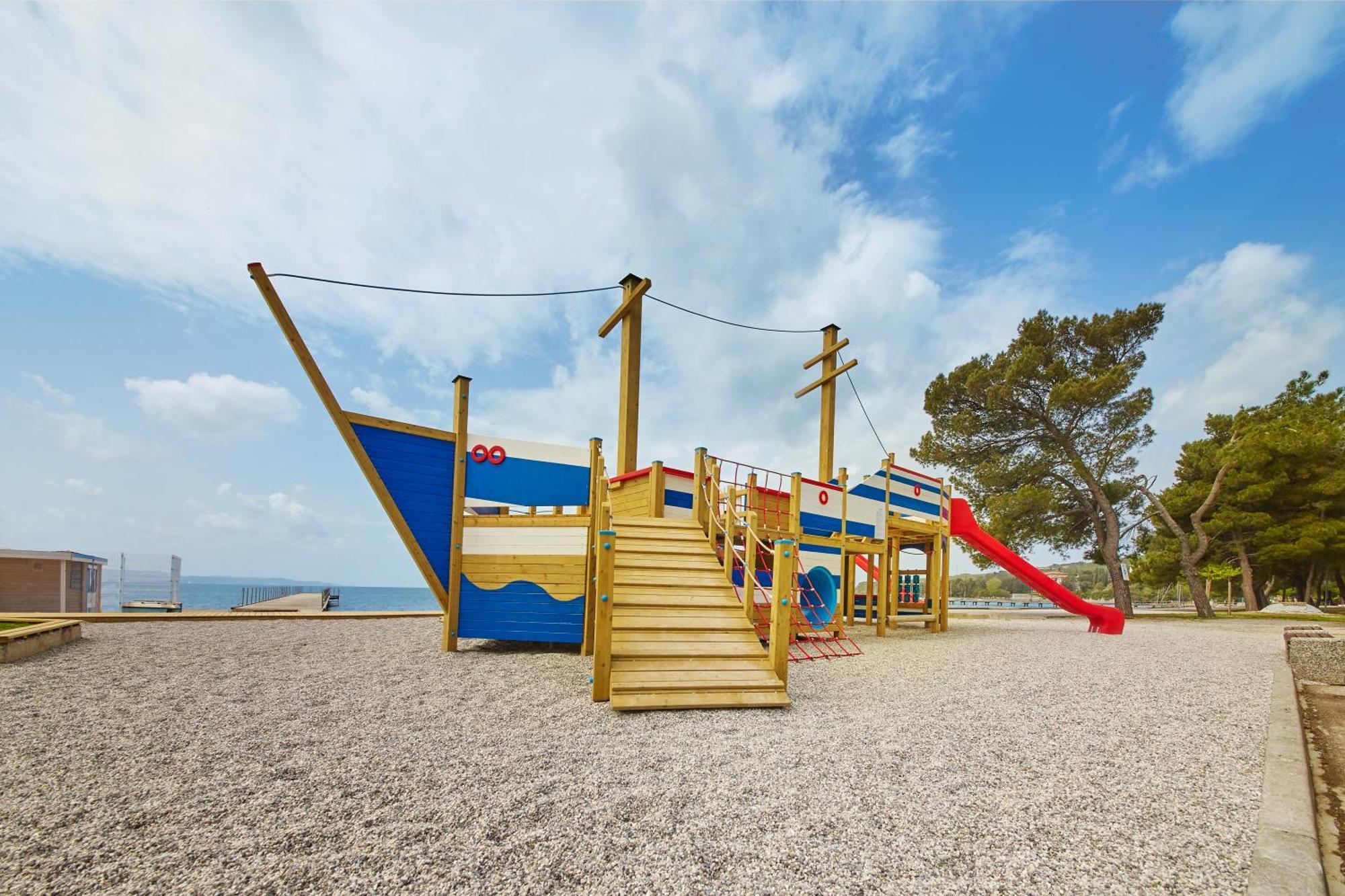 Camping Adria Ankaran - Pitches Ngoại thất bức ảnh
